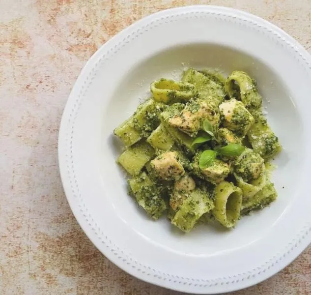 Do jakich potraw dodajemy pesto — pomysły, które warto wypróbować