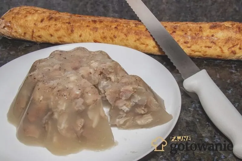 Jak długo gotować łapki kurze, by zachwyciły smakiem?