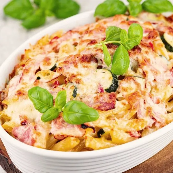 Jak długo piec zapiekankę makaronową w piekarniku?