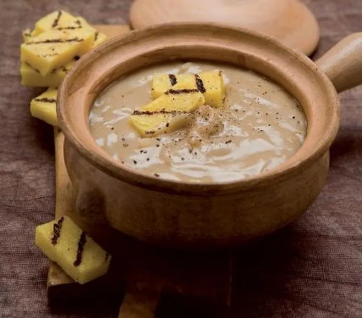 Proste sposoby, jak zaprawić zupę mąką, by była jeszcze smaczniejsza