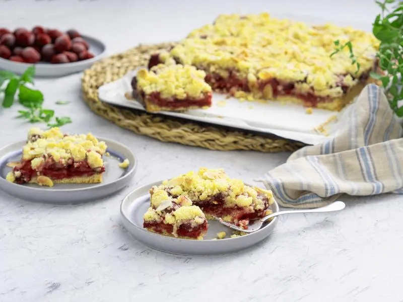 Jak długo piec ciasto