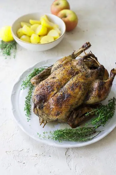 Pieczenie kaczki w piekarniku