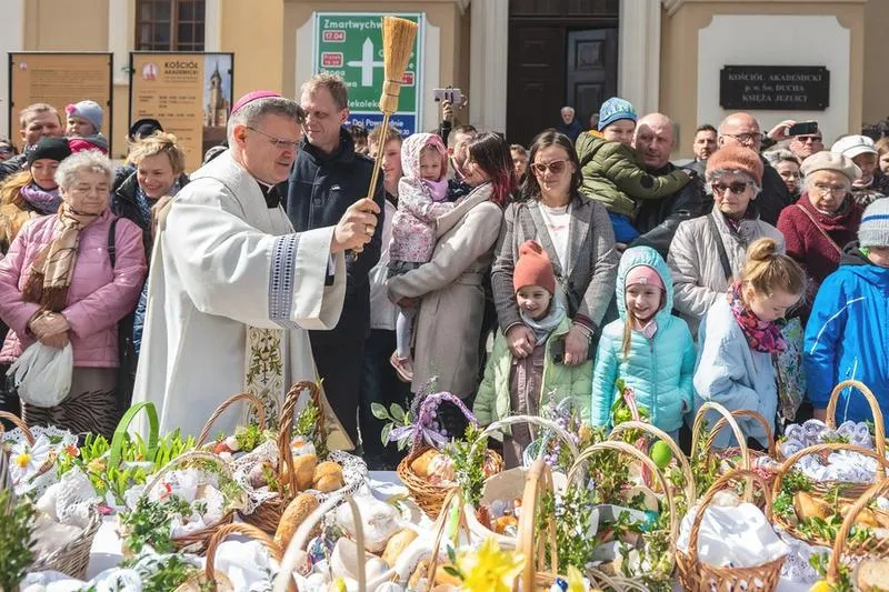 Poświęcenie jedzenia w domu